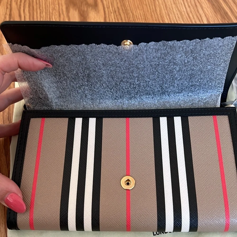Burberry Hannah crossbody